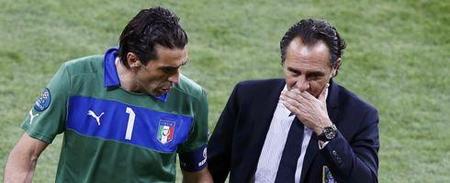 豪横，巴媒：弗拉门戈为前往秘鲁参加解放者杯决赛包了5架飞机（巴媒：弗拉门戈为赴秘鲁征战解放者杯决赛包下5架飞机）