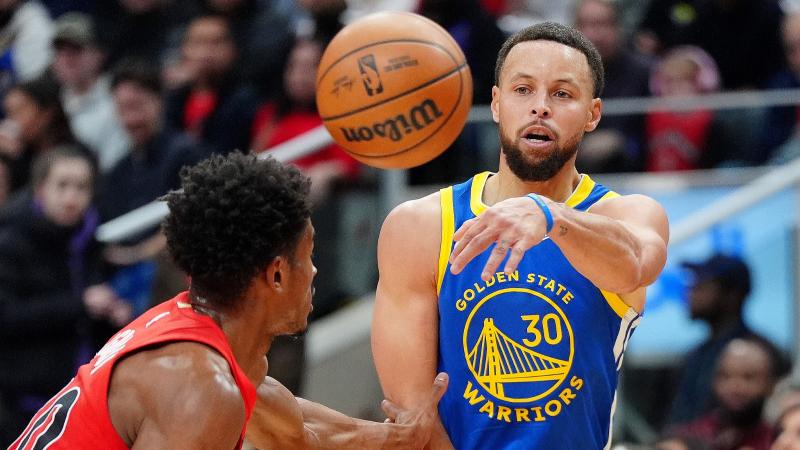 马丁内斯称赞B费：他是助攻之王，曼联在他上场时截然不同（马丁内斯力挺B费：助攻王在阵，曼联判若两队）