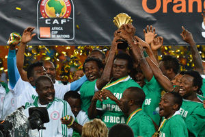 门将整场都在上演神迹（门将全场神勇发挥）