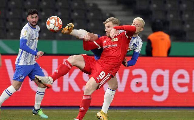 老头儿连续10场联赛踢满90分钟（老头儿已连续10场联赛打满全场）