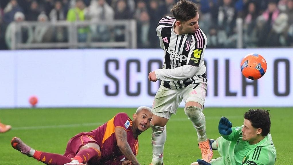 斯卢茨基：与广岛一战势均力敌，虽未取胜但对比赛质量满意（斯卢茨基：对阵广岛旗鼓相当，未能取胜但对比赛水平满意）