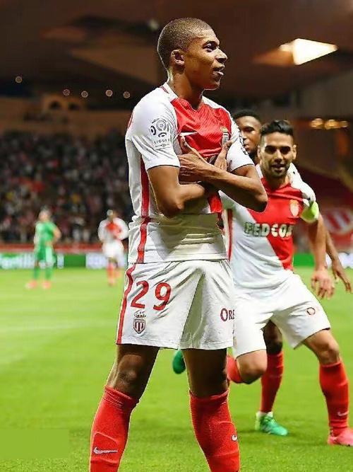 曲刚：对于梅州的未来没收到任何消息；希望球员今后能有更好发展（曲刚：梅州未来暂无消息，期望球员今后有更好发展）