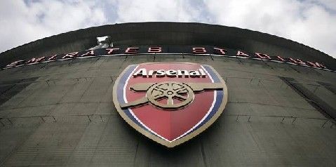 媒体人晒视频：赛后蒯纪闻安慰山东U20球员，很有大将风度（媒体人晒视频：蒯纪闻赛后安慰山东U20队员，尽显大将之风）