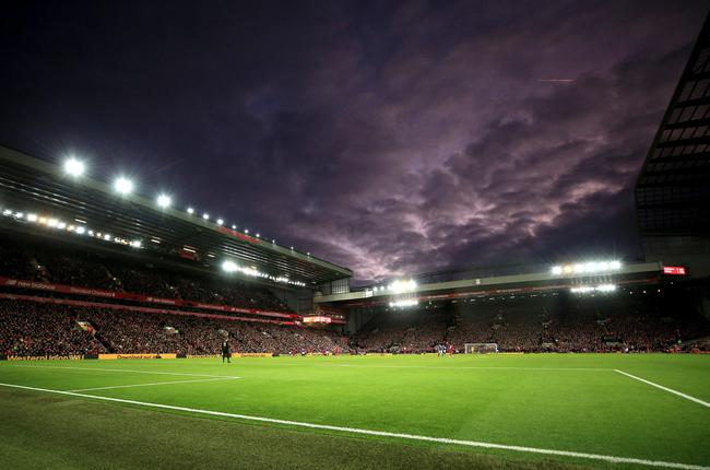 F1收官战正赛：维斯塔潘虽夺冠但无缘WDC；诺里斯加冕世界冠军（F1赛季收官：维斯塔潘夺分站桂冠却无缘车手年度王座，诺里斯加冕世界冠军）