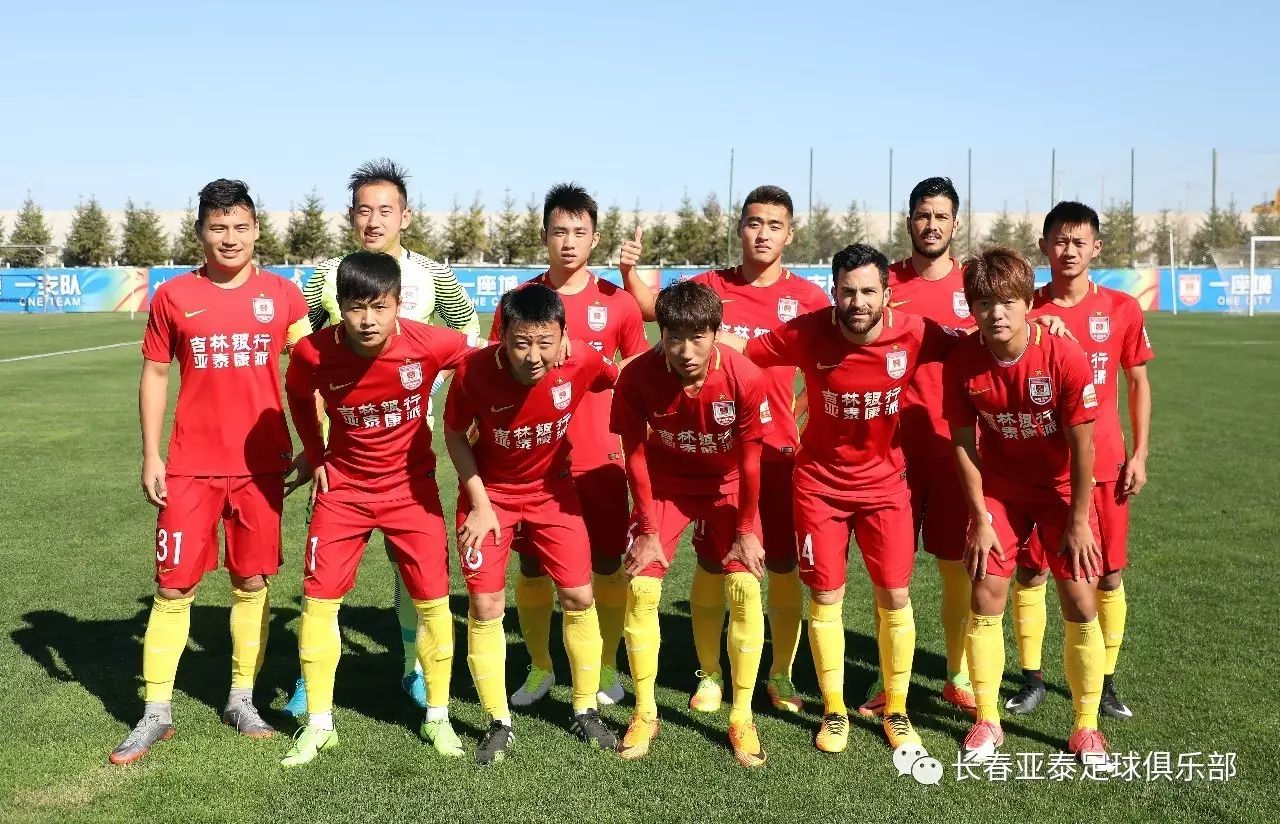 李霄鹏刚跟海牛队续约！就为俱乐部完成五笔重量级签约，值得期待（李霄鹏与海牛续约后火速拍板五笔重磅引援，未来可期）