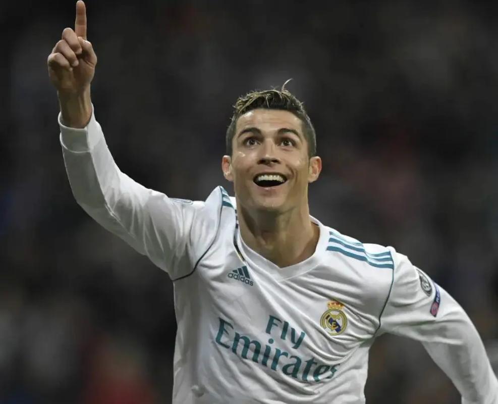 世欧预战报：巴克斯塔斯破门+染红，十人希腊3-2苏格兰（世预赛欧洲区：巴卡塞塔斯先破门后染红，10人希腊3-2力克苏格兰）