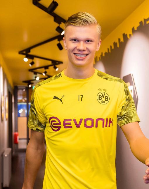 山东泰山新教练人选已确认，韩鹏喜气洋洋，球队未来规划也已确定