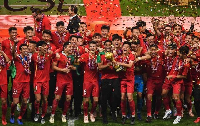 德转列本赛季30岁以上选手进球排行榜：凯恩领跑，...（德转公布本赛季30岁以上球员进球榜：凯恩位居榜首）