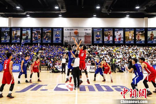 埃贝尔：我们还在与于帕进行续约谈判；诺伊尔应该去踢世界杯（埃贝尔：与于帕的续约仍在推进，诺伊尔理应出征世界杯）