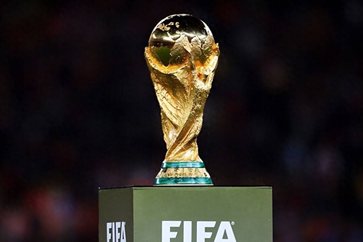 阿森纳稳住榜首期待延续奇迹（阿森纳继续领跑 盼再写传奇）