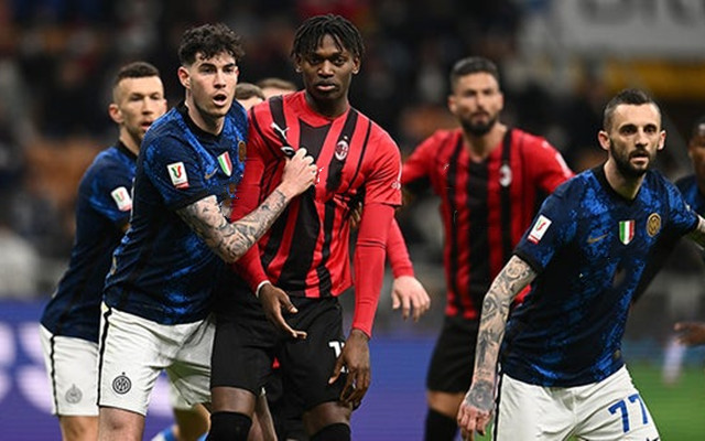 那不勒斯门将罚出时速130公里点球，已成足坛最快点射之一（那不勒斯门将主罚点球时速达130公里，跻身足坛最快点射行列）